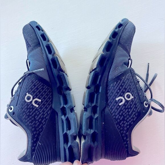 On Running  CLOUDSTRATUS Size W6 Navy Blue Athletic Shoes;GREAT CONDITION! - Picture 5 of 16